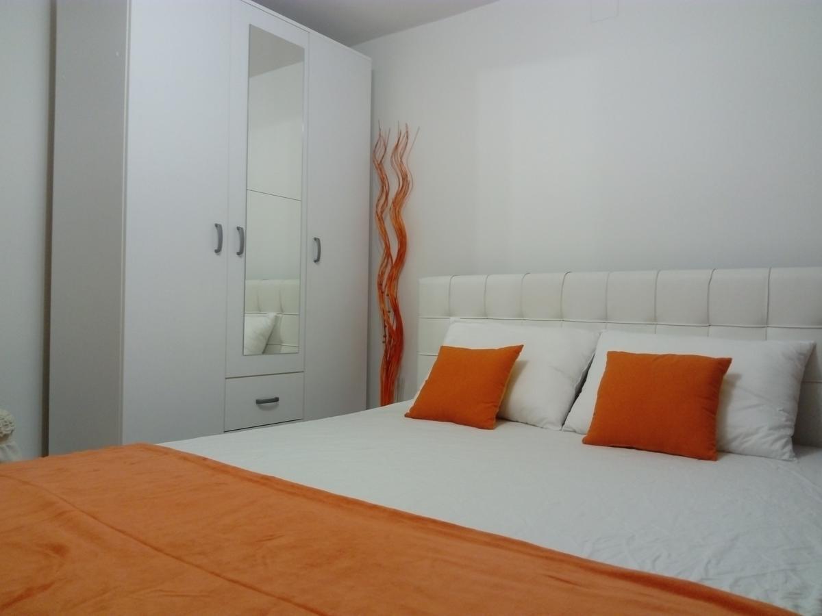 Jasmin White Apartment *